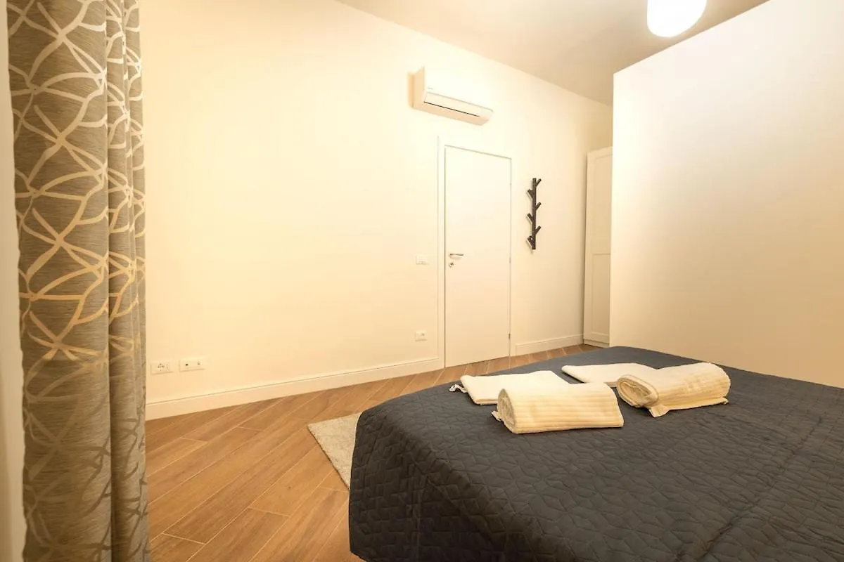 Modern Two-Room Apartment Near Station And Airport Florence 0*,  Italy