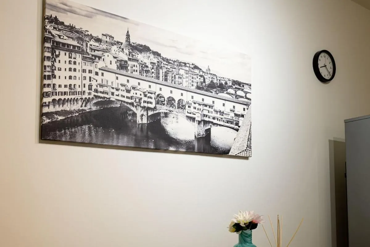 Modern Two-Room Apartment Near Station And Airport Florence