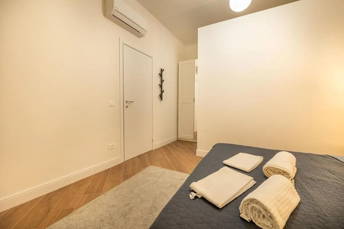 Modern Two-Room Apartment Near Station And Airport Florence